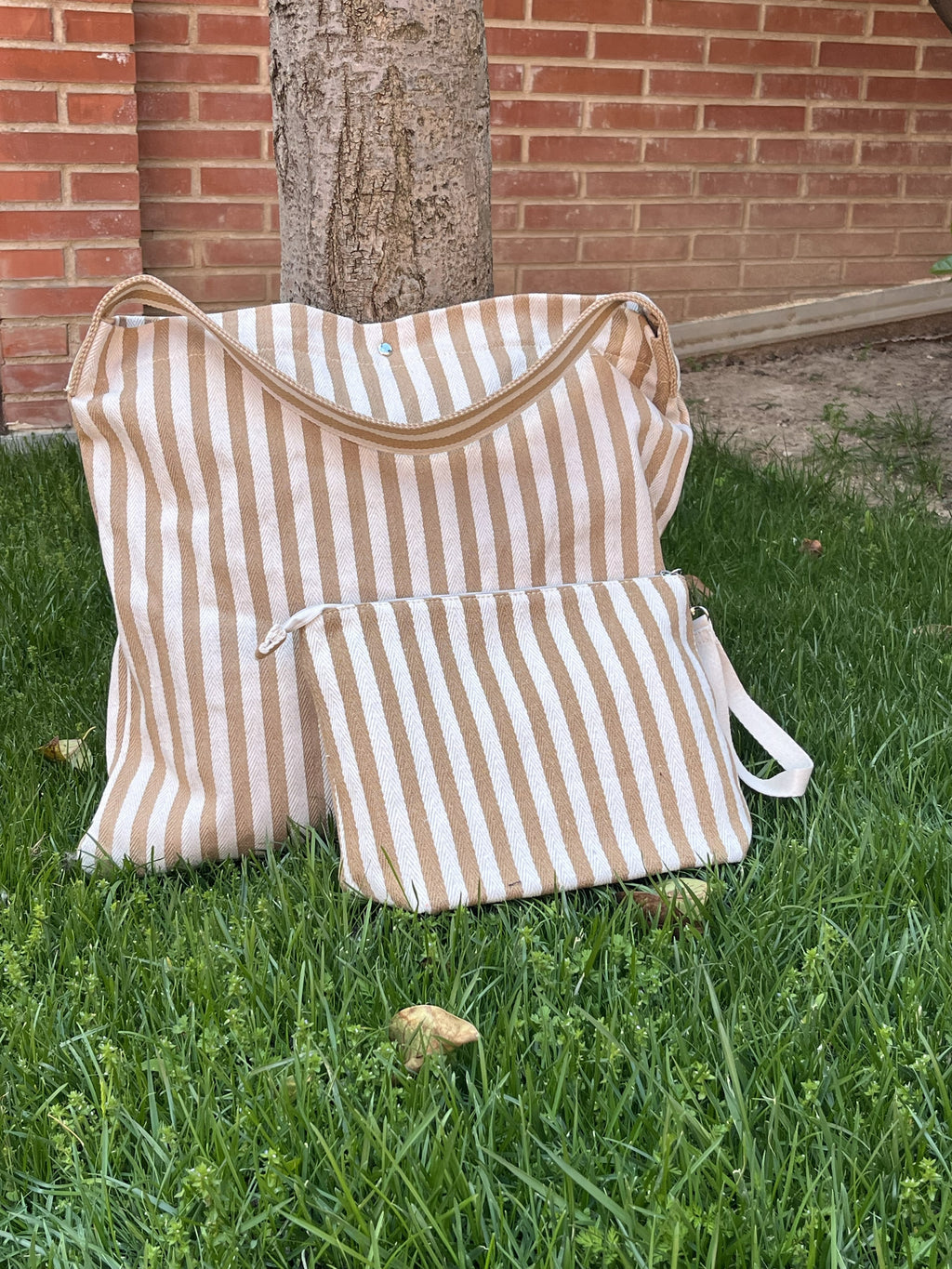 Conjunto de Bolsa y Neceser a Rayas