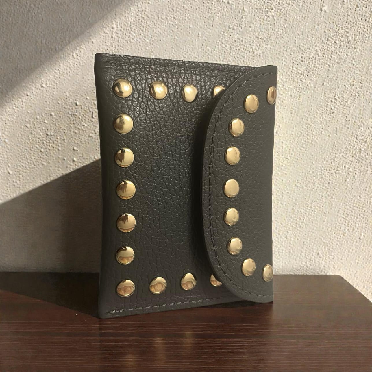 Monedero tachuelas pequeño